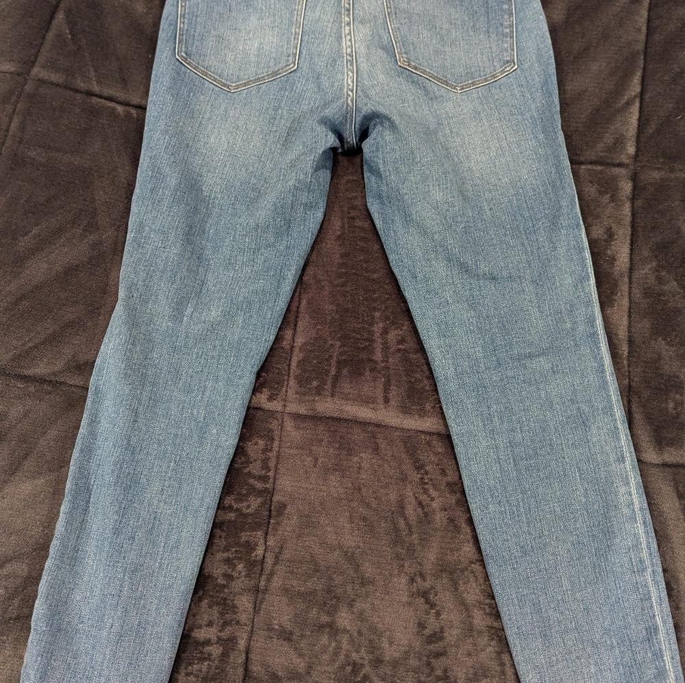 Madewell High Riser Crop Size  28/6